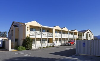 Sherwood Village Apartments