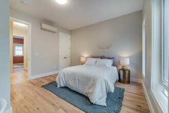 133 Griffith St in Jersey City, NJ - Building Photo - Building Photo