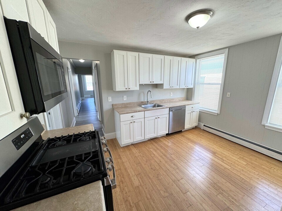 26 Arlington Ave in Revere, MA - Building Photo