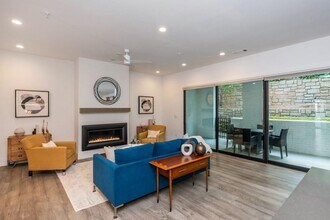 1494 Red Fox Dr NE in Atlanta, GA - Foto de edificio - Building Photo