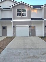 710 Giese Ln in Pensacola, FL - Building Photo