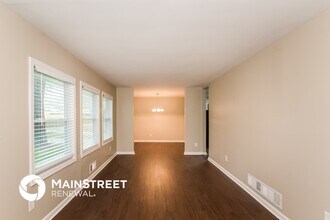 261 Hermer Cir NW in Atlanta, GA - Foto de edificio - Building Photo