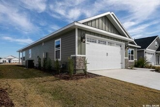 1689 SW 71st CIR in Gainesville, FL - Building Photo - Building Photo