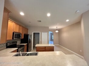 4116 Fitzroy Reef Dr in Mims, FL - Building Photo - Building Photo