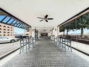 Harbor Tower Apartments in Portsmouth, VA - Foto de edificio - Building Photo