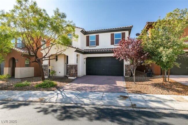 8039 Kemblefield Ave in Las Vegas, NV - Building Photo - Building Photo