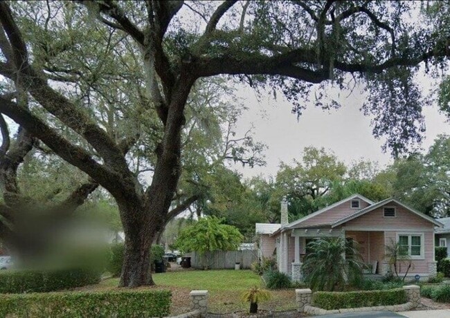 property at 1003 Palmer St