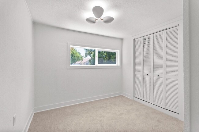 5949 Stanley Ave in Carmichael, CA - Building Photo - Building Photo