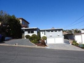 3420 Lowell St in San Diego, CA - Building Photo