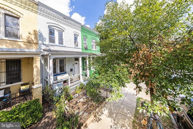 1388 E St NE in Washington, DC - Building Photo - Building Photo