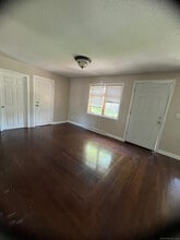 239 Elm St in Meriden, CT - Building Photo - Building Photo