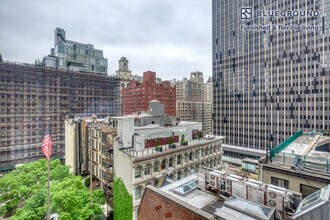 105 Duane St in New York, NY - Building Photo - Building Photo