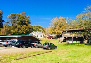2762 US Highway 421 N in Boone, NC - Building Photo - Building Photo