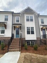 805 Green Sapling Trl in Suwanee, GA - Building Photo