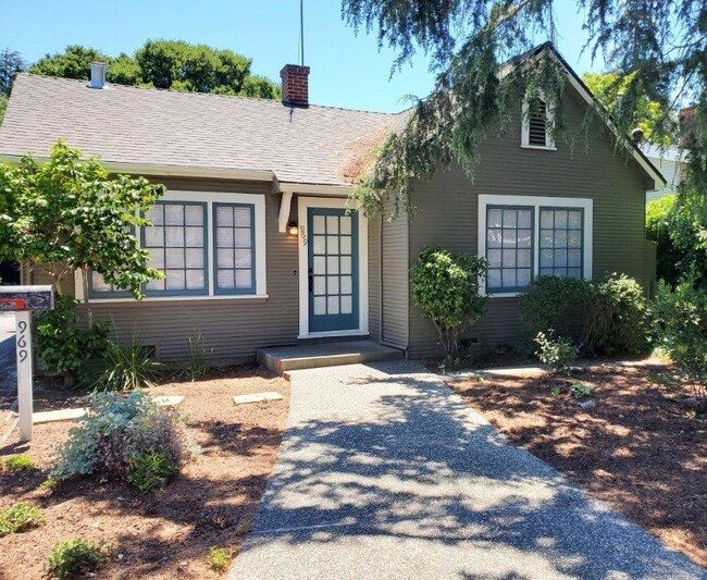 969 Roble Ave | Rentals in Menlo Park, CA