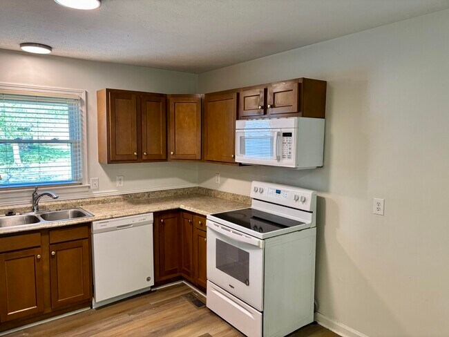 655 Graviss Ct in Lexington, KY - Foto de edificio - Building Photo