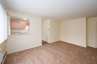 East Bay Apartments in Taunton, MA - Building Photo - Interior Photo