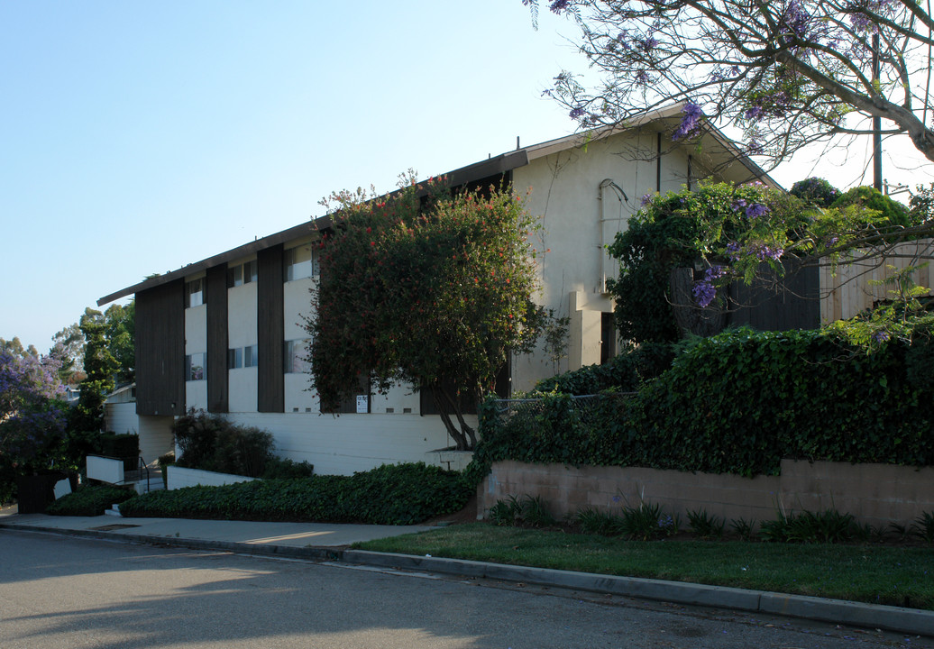 115 Bodega Ln in Santa Barbara, CA - Building Photo