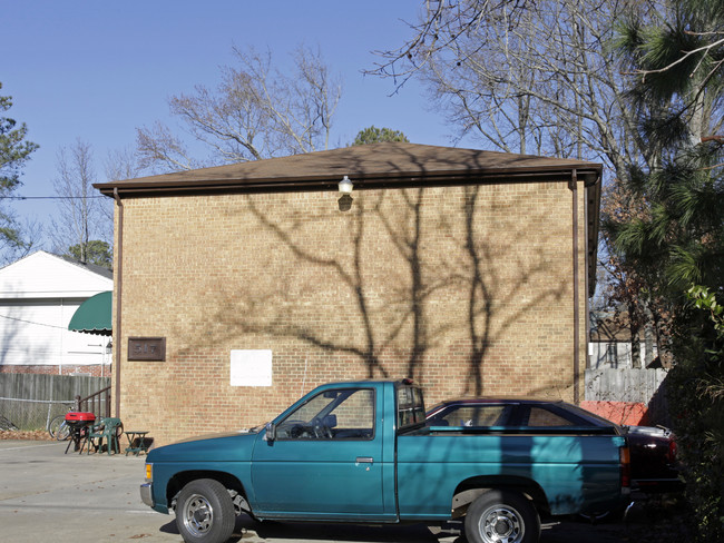 517 21st St in Virginia Beach, VA - Foto de edificio - Building Photo