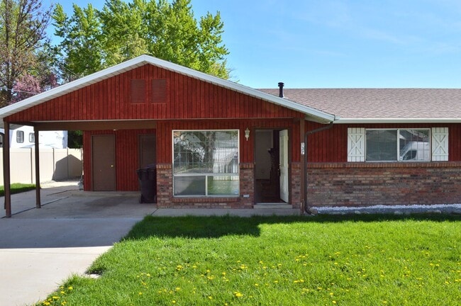 property at 137 Walton Ln