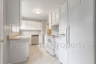 1109 NE 44th St in Kansas City, MO - Building Photo - Building Photo