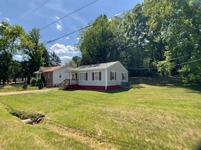 505 Brookline Dr in Burlington, NC - Building Photo - Building Photo