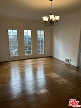 326 N Orange Dr in Los Angeles, CA - Building Photo - Building Photo
