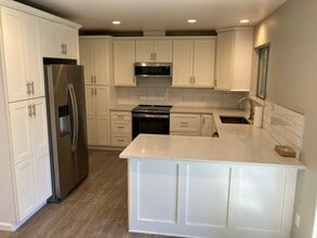 2009 Reseda Ln in Modesto, CA - Building Photo - Building Photo
