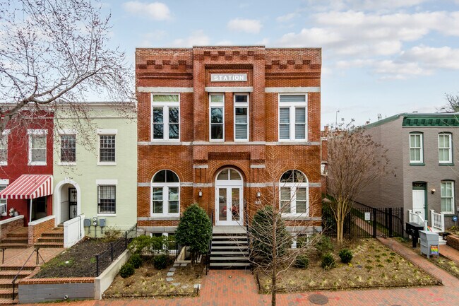 525 9th St NE in Washington, DC - Building Photo - Building Photo