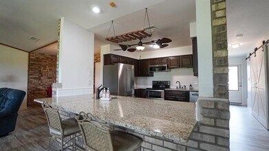 720 Pebble Beach Dr in Garland, TX - Building Photo - Building Photo