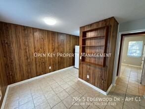 704 S Edgewood Dr in Dothan, AL - Building Photo - Building Photo