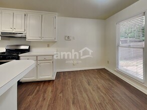 3980 Brockett Walk in Tucker, GA - Building Photo - Building Photo