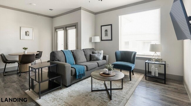 12500 Shadowglen Trce, Unit 9302 in Manor, TX - Foto de edificio - Building Photo