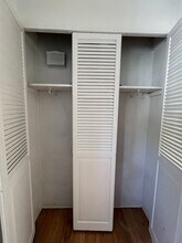2423 Canyon Dr in Los Angeles, CA - Building Photo - Building Photo