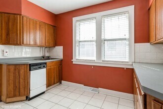 220 S Linden Ave in Westmont, IL - Building Photo - Building Photo