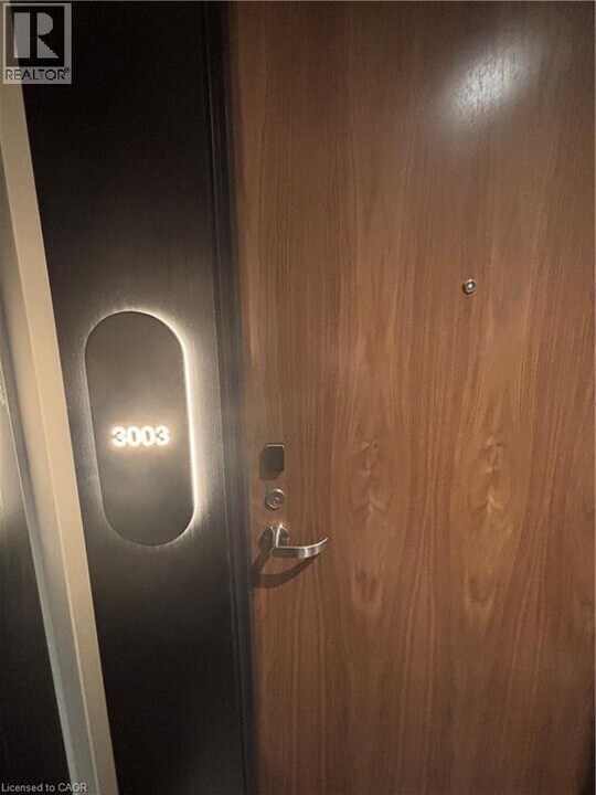 25 Wellington St S in Kitchener, ON - Building Photo