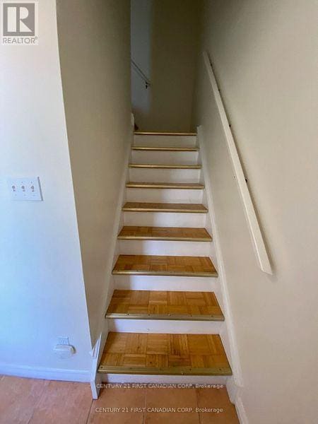 1401 Wonderland Rd N in London, ON - Building Photo - Building Photo