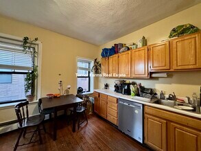 1516 Tremont St, Unit 3 in Boston, MA - Foto de edificio - Building Photo