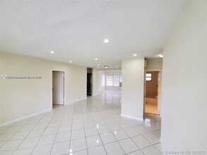 1630 NE 157th Ter in North Miami Beach, FL - Building Photo - Building Photo