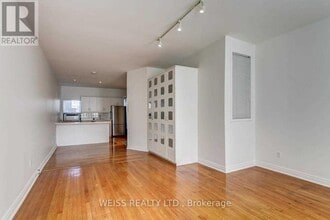 1114 Queen St W in Toronto, ON - Building Photo - Building Photo