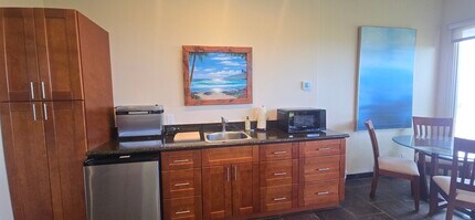 202 Paia Pohaku Pl in Lahaina, HI - Building Photo - Building Photo