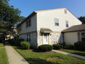362 Farmington Ln in Vernon Hills, IL - Building Photo