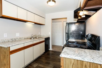 Chimneys of Oak Creek Apartments in Kettering, OH - Foto de edificio - Interior Photo