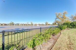 4918 Avalon Plantation Dr in Missouri City, TX - Building Photo