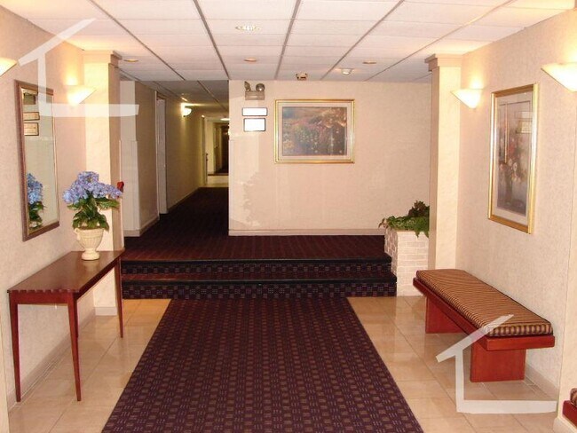 50 Broadlawn Park, Unit 515 in Boston, MA - Building Photo - Building Photo