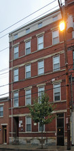 1346 Walnut St in Cincinnati, OH - Foto de edificio - Building Photo