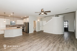 6850 Escondido Dr in Arcola, TX - Building Photo - Building Photo