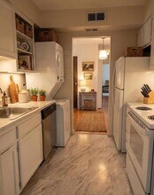 6998 Hanover Pky, Unit 302 in Greenbelt, MD - Building Photo - Building Photo