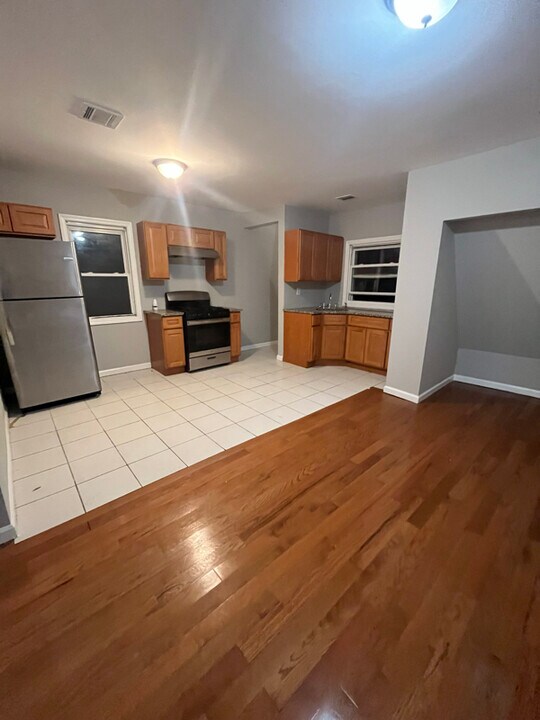 853 S 12th St in Newark, NJ - Building Photo