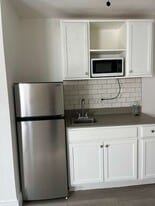 1219 NW 40th St, Unit 1 in Miami, FL - Building Photo